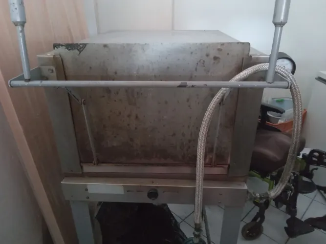 Vendo fogao indrustial, forno e frezzer
