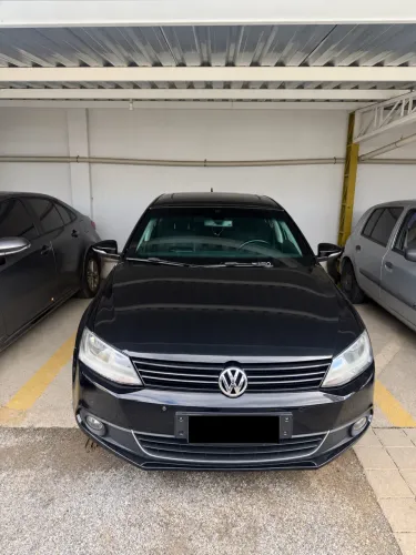 Volkswagen Jetta Highline 2.0 TSI 16V 4P Tiptronic 2013