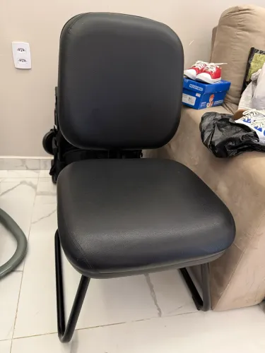 Vendo cadeira de escritório 
