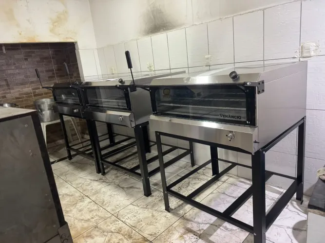 Forno Refratário inox para pizza e bolos em até 10x sem juros no cartão