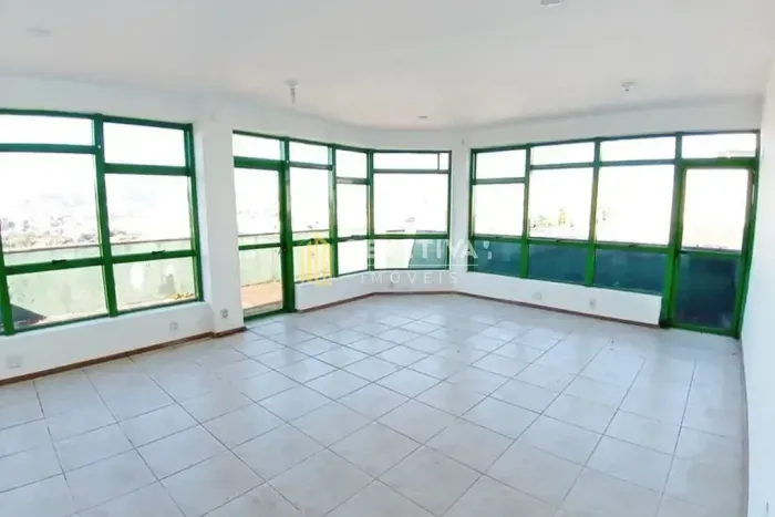 Sala à venda 1 Vaga 50M² Petrópolis Porto Alegre - RS