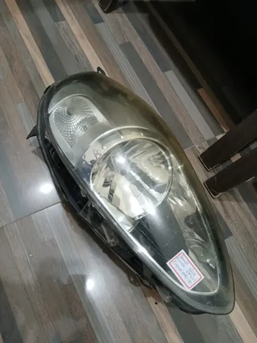 farol fiat punto 2013