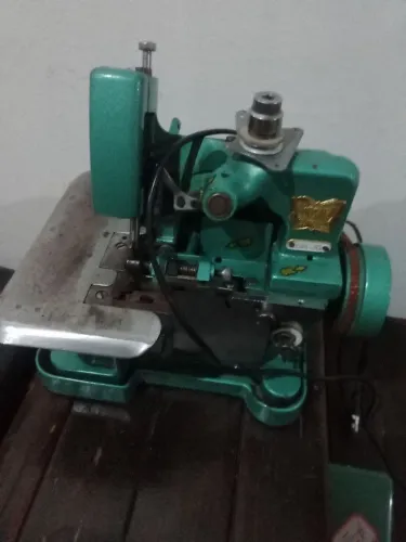 Vendo máquina de costura 