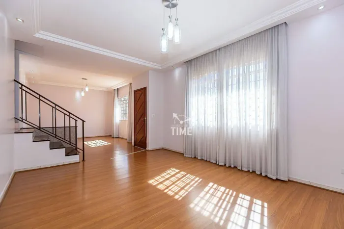 Casa com 3 dormitórios para alugar, 148 m² por R$ 4.645,00/mês - Colonia Santa Gabriela - 