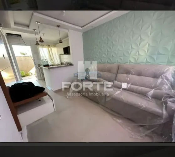 VENDO Excelente casa em condomínio fechado, portaria 24h, No Jardim Layr em Mogi das Cruze