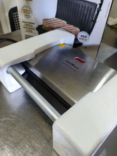 Sanduicheira e Grill Press - BRITÂNIA - 127V