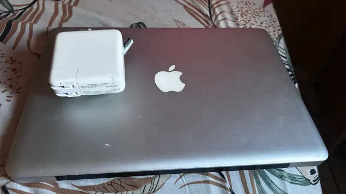 MacBook A1278 COM DEFEITO
