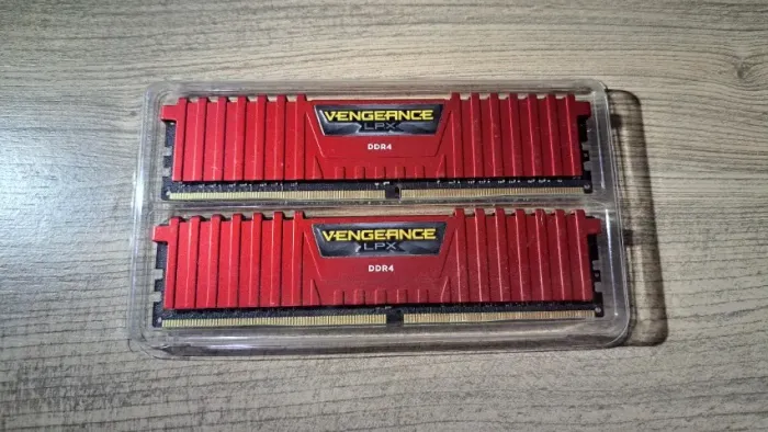 Memoria RAM Corsair Vengeance LPX 8GB (2x4) DDR4 2666MHz