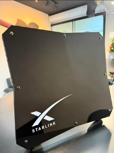 Case Starlink Mini preto. Obs: "SEM OS ÍMÃS"