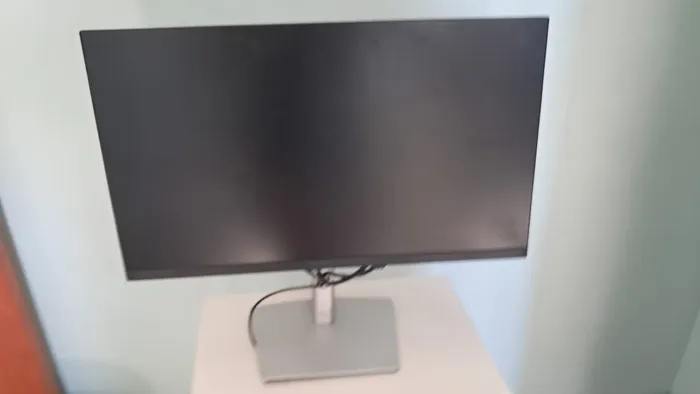 Monitor Dell P2422h 24 polegadas Full Hd + Teclado + Acessorios