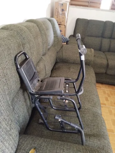 Cadeirinha infantil para traseira de bicicleta com conto de segurança 
