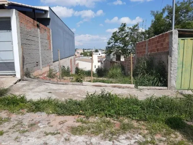 Lote no Bairro Rancho Alegre