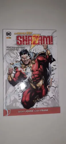 Shazam  - Com uma palavra mágica...