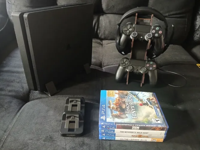 !! Playstation 4 Slim 1tr !!