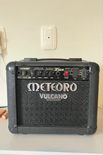 Amplificador meteoro space junior 35gs + cabo Santo angelo