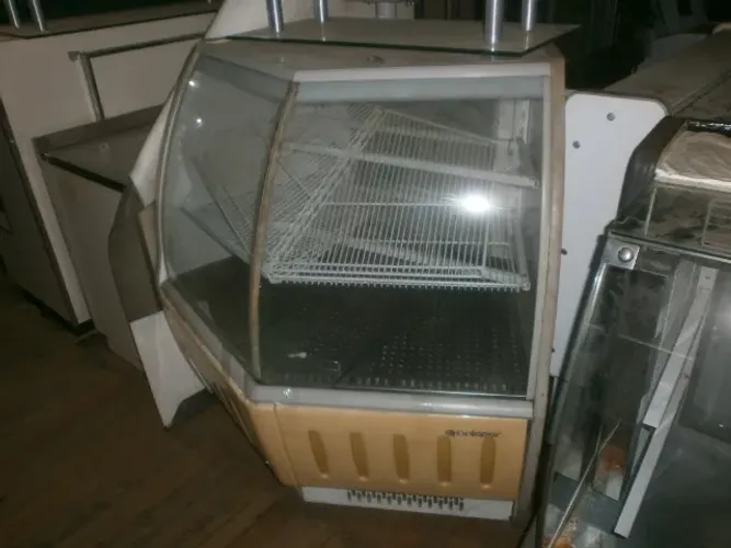 balcão estufa para salgados - vitrine em curva 45 graus- marca gelopar
