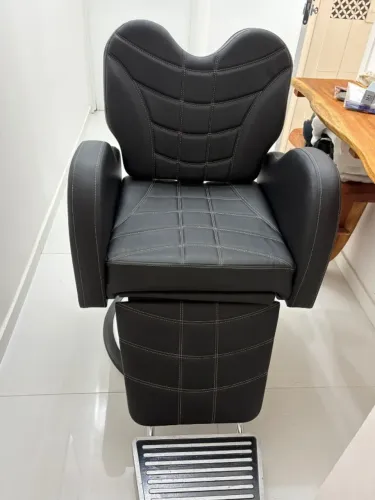 Cadeira Reclinável- Salão ou Barbearia