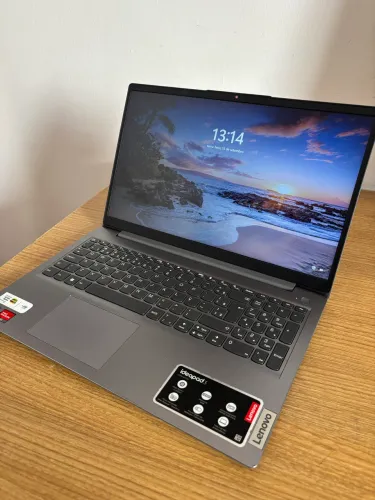 Notebook Lenovo - RYZEN 5500U - 8GB DDR4- NVMe M2 256GB - Tela 15.6