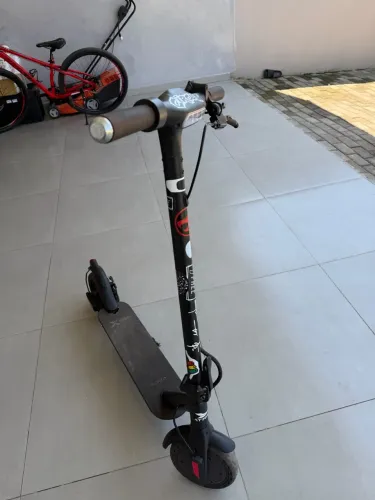 patinete elétrica semi nova