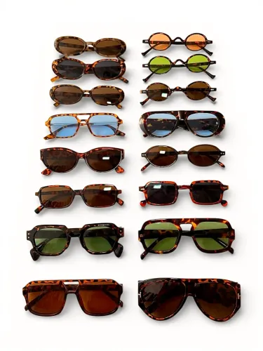 Óculos tartaruga e animal print 