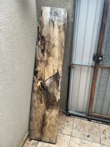 Pedaço de madeira pura