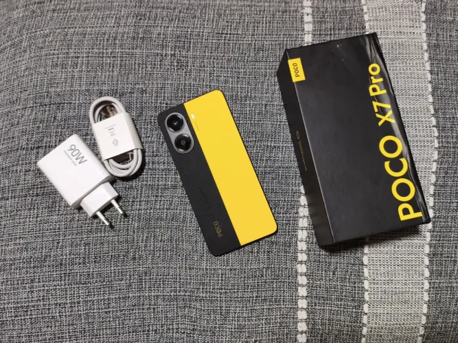Poco X7 Pro 12/512GB [05 meses de uso] Amarelo 