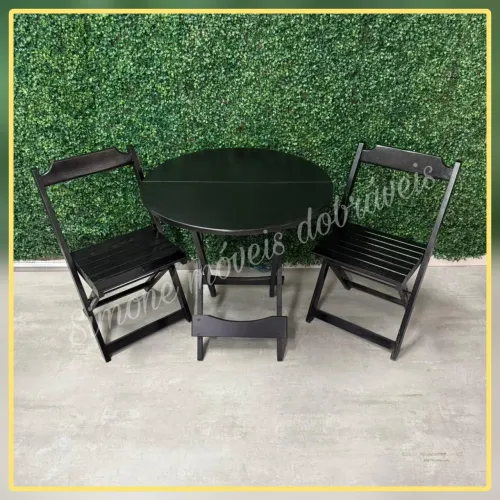 Conjunto Dobrável 70x70 com cadeiras