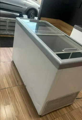 Frezzer horizontal