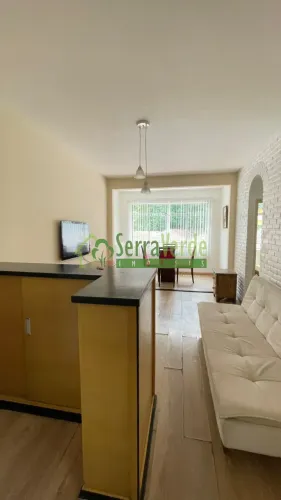 CENTRO (ÓTIMO APARTAMENTO NA RUA WASHINGTON LUIZ) composto de sala, quarto, e um pequeno q