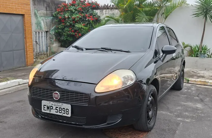 Fiat Punto 1.4 Fire Flex 8V 5P 2010