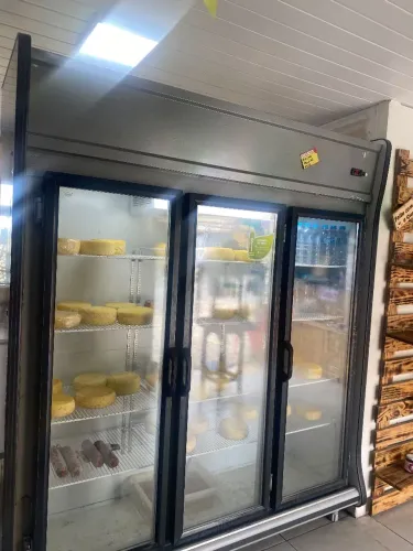 Vendi loja completa apenas equipamentos, sem a mercadoria