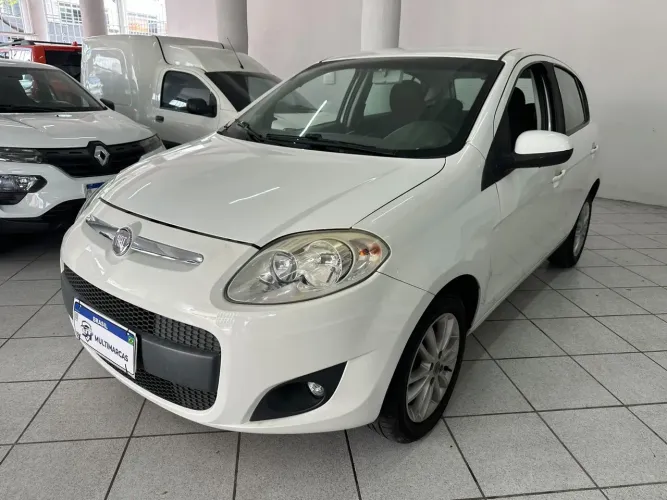 Fiat Palio Essence 1.6 Flex 16V 5P 2014