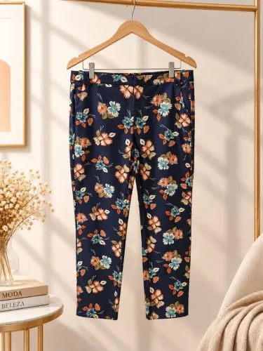 Calça feminina estampada azul marinho da Zara