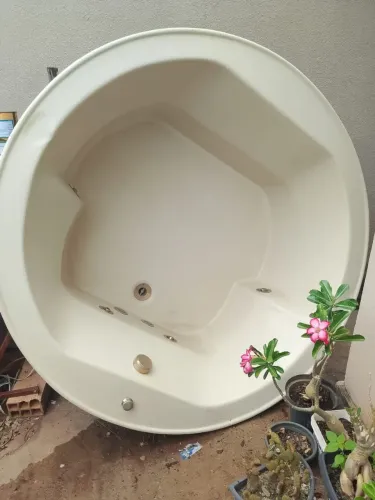 Banheira hidromassagem com motor weg