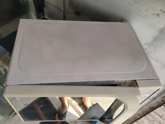 Microondas Midea 18 litros espelhado funcionando perfeitamente
