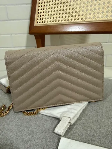 Bolsa Saint Laurent Cassandre Dark Beige - Ferragens Douradas (Completa c/ Nota de Paris)