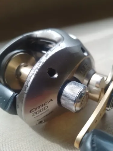 Carretilha Shimano citica 200d