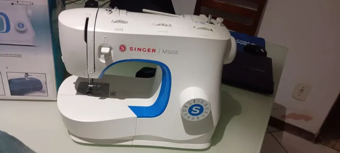 Máquina de costura Singer