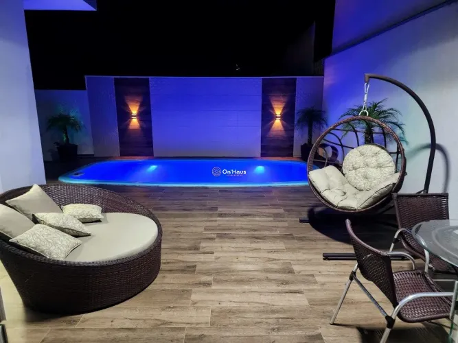 Casa à venda - 3 dormitórios - 1 suíte master com 196m2 - Carianos