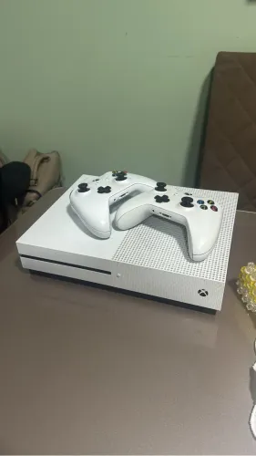 Xbox One S 1TB