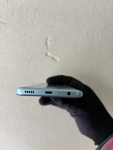 Celular à venda