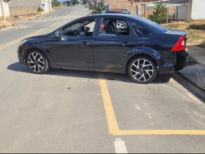 Ford Focus Sedan 2.0 16v/2.0 16V Flex 4P Aut. 2013