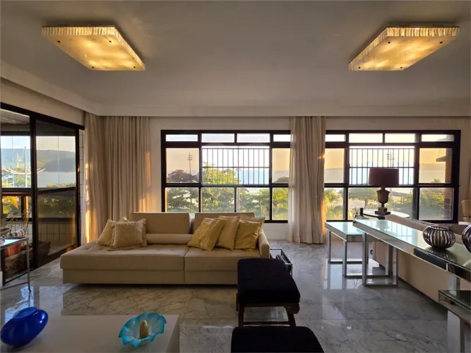 Apartamento com 4 quartos à venda em Aparecida - SP