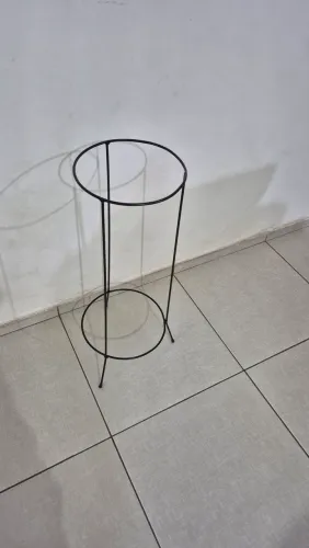 Suporte de ferro jardinagem