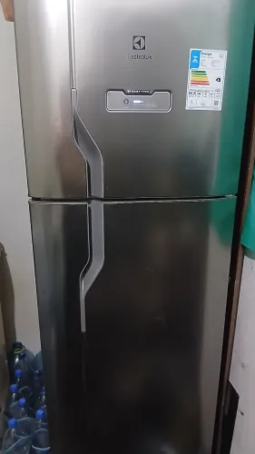 Geladeira FrostFree Eletrolux