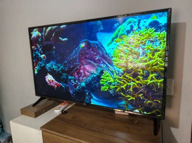 Smart 50 polegadas da LG 4k sistema welbos funciona normalmente. Com detalhes na tela