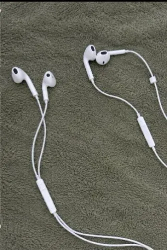 Kit dois fones da apple (com fio)
