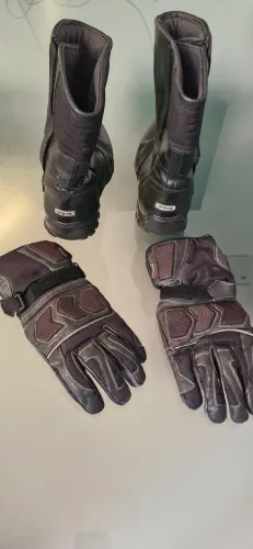 Bota e luva impermeavel para moto Stetiz /hipota