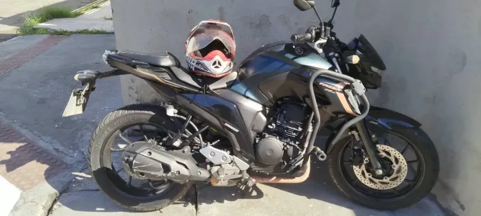 Vendo Yamaha FZ25 Fazer 2024