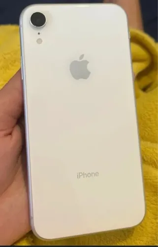Celular iPhone XR 